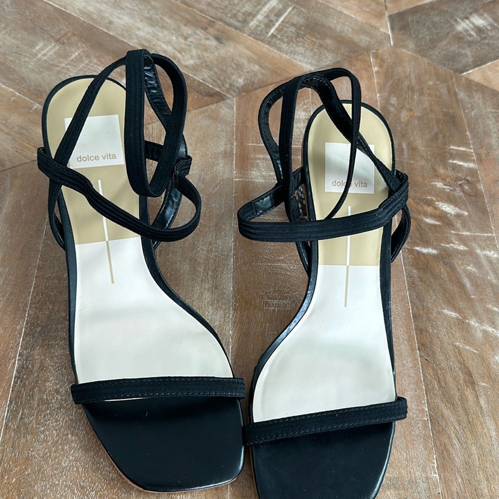 Dolce Vita leather strapping heels elastic strap,  black-and-white heel